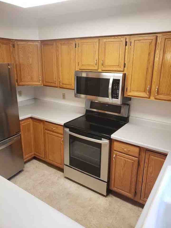 5699 Wilshire Dr - Photo 2 of 28