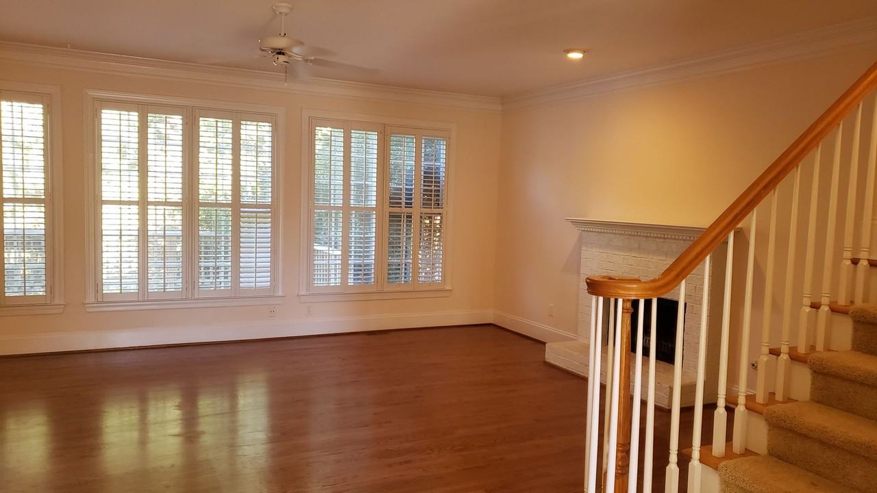 3281 Winthrop Cir - Photo 6 of 41