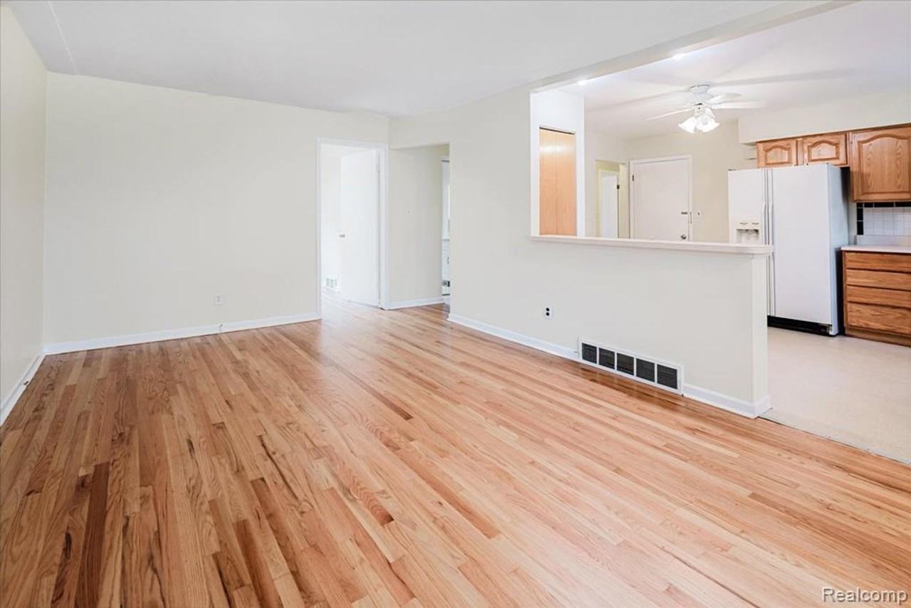 11809 Meteor Drive - Photo 5 of 33