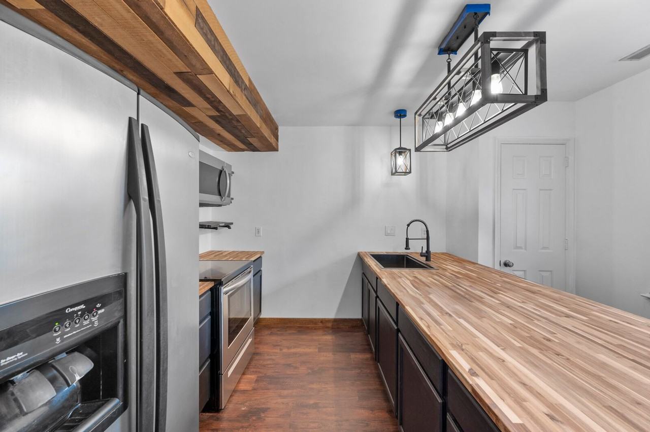 714 Fox Ridge Dr - Photo 3 of 22