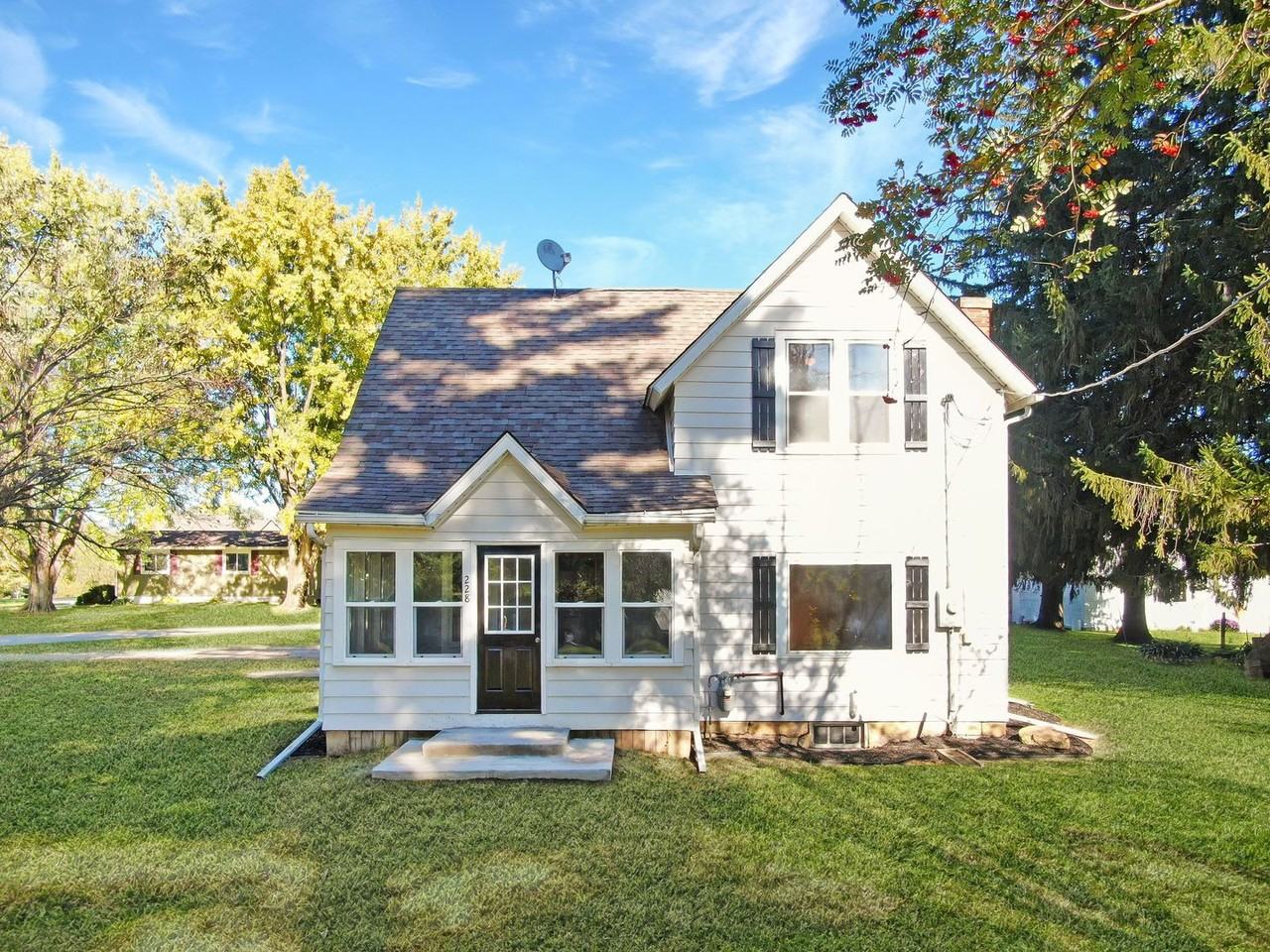 228 Coon Prairie Road - Photo 2 of 31