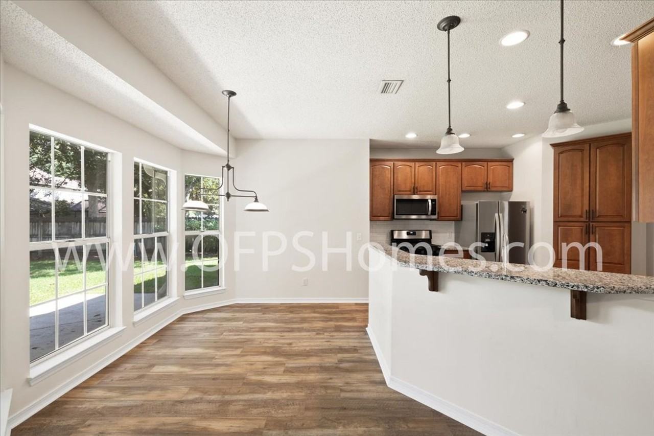 1714 Evans Ct - Photo 6 of 25