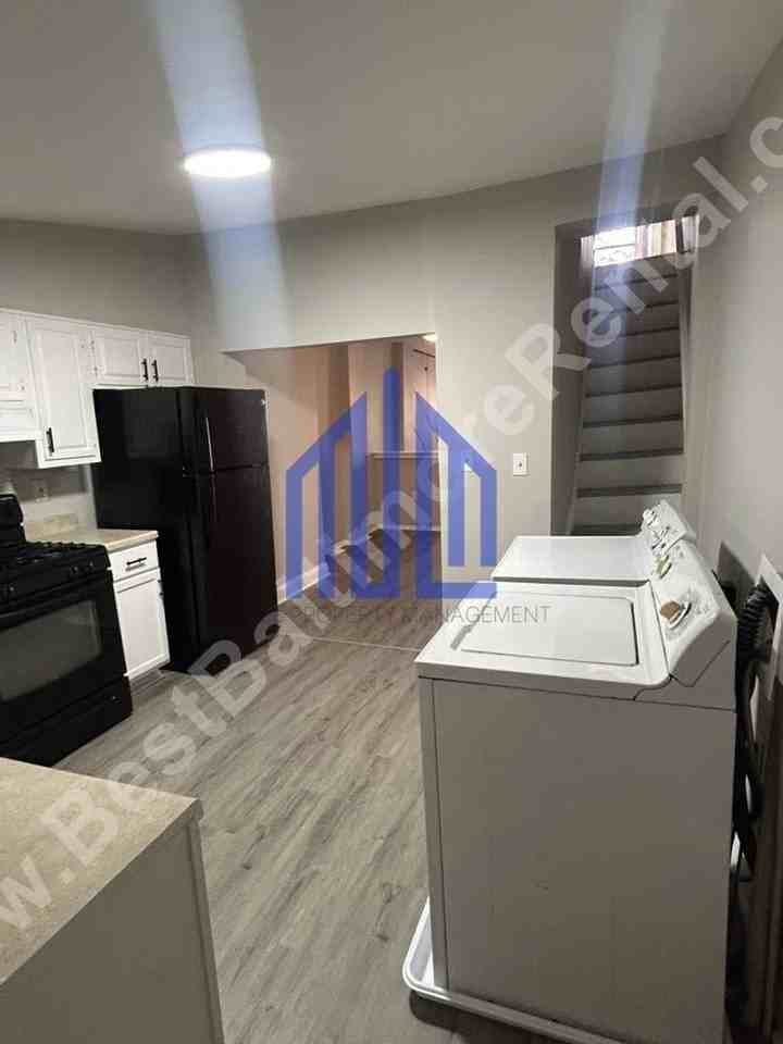 1807 Ramsay St - Photo 4 of 12