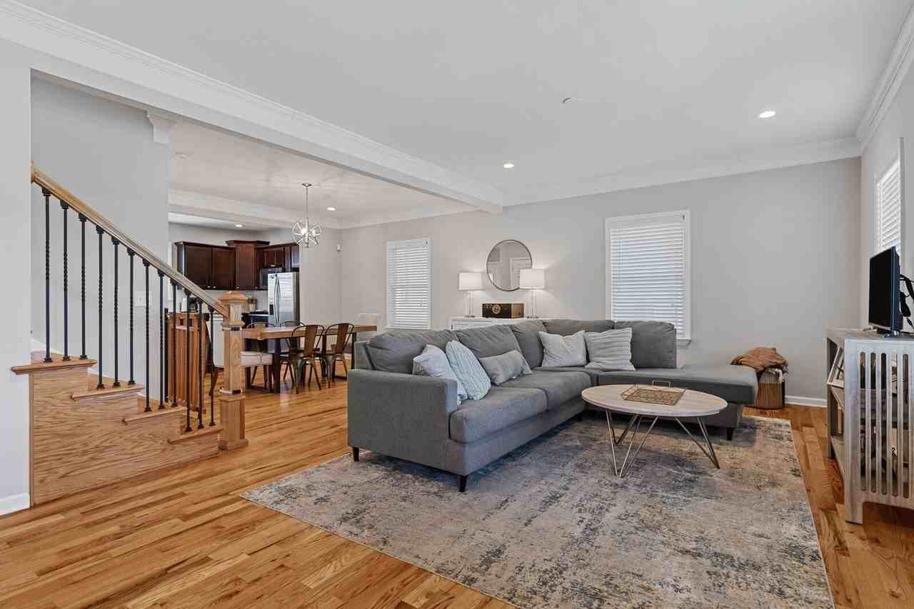 3206 Anderson Pl - Photo 4 of 25