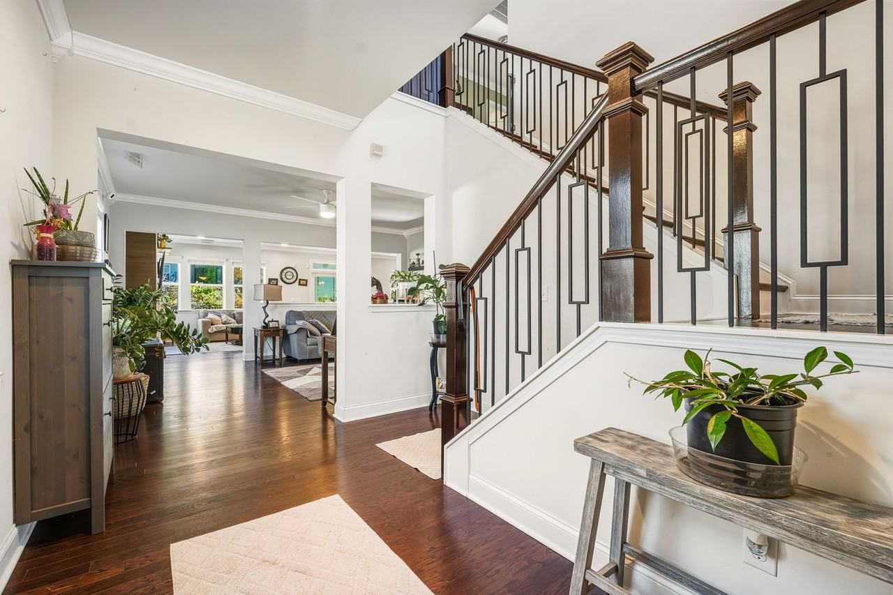 16 Tabernacle Ct - Photo 3 of 24