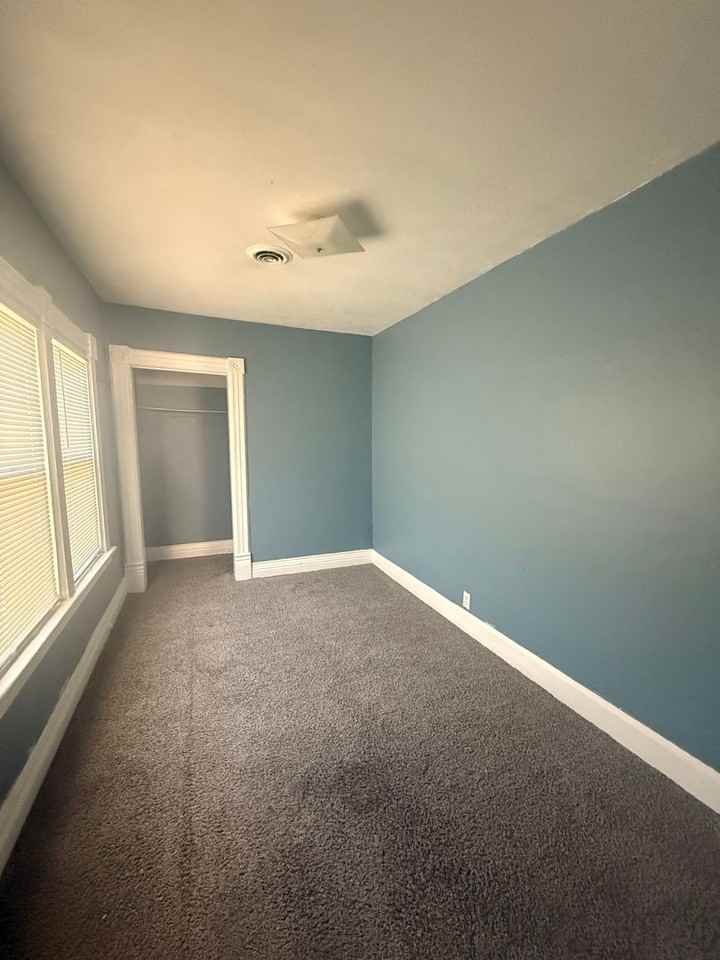 1113 Ferguson Street - Photo 6 of 8