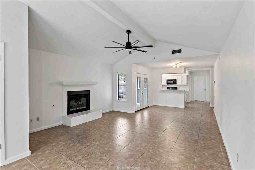 2208 Lobo Dr - Photo 5 of 23