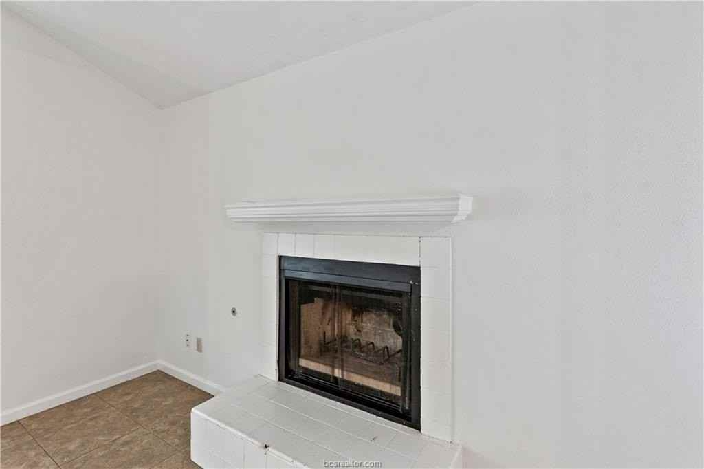 2208 Lobo Dr - Photo 7 of 23