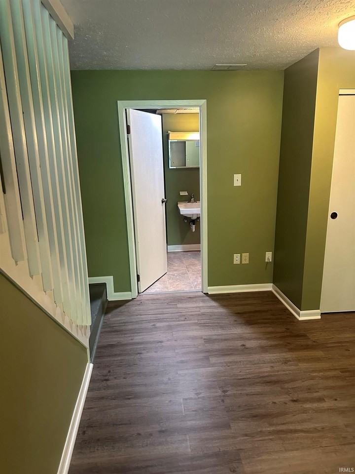 562 E Graham Pl - Photo 2 of 17