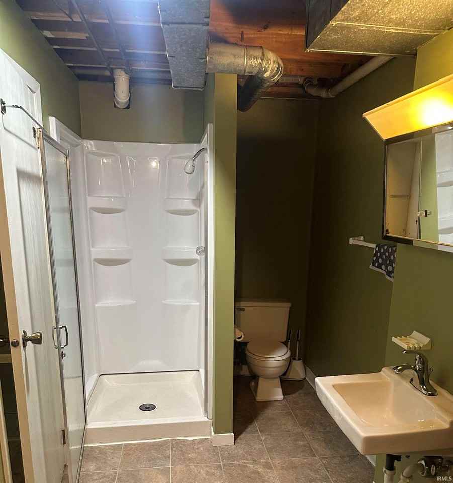 562 E Graham Pl - Photo 6 of 17