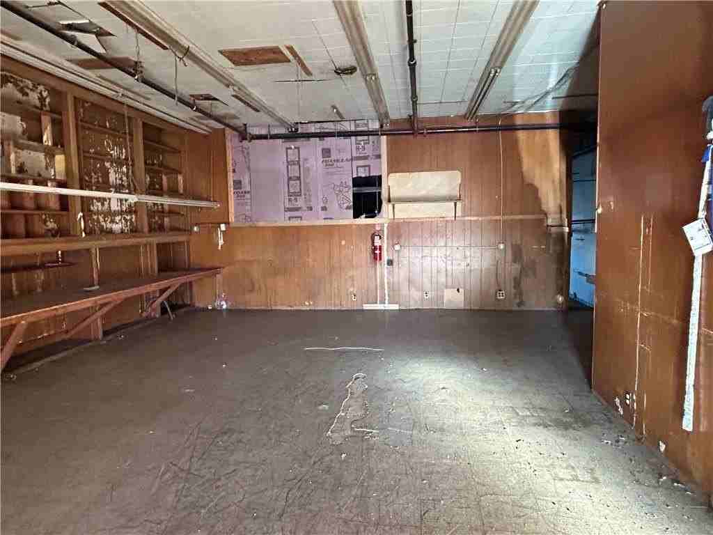 841 63rd St - Photo 4 of 5