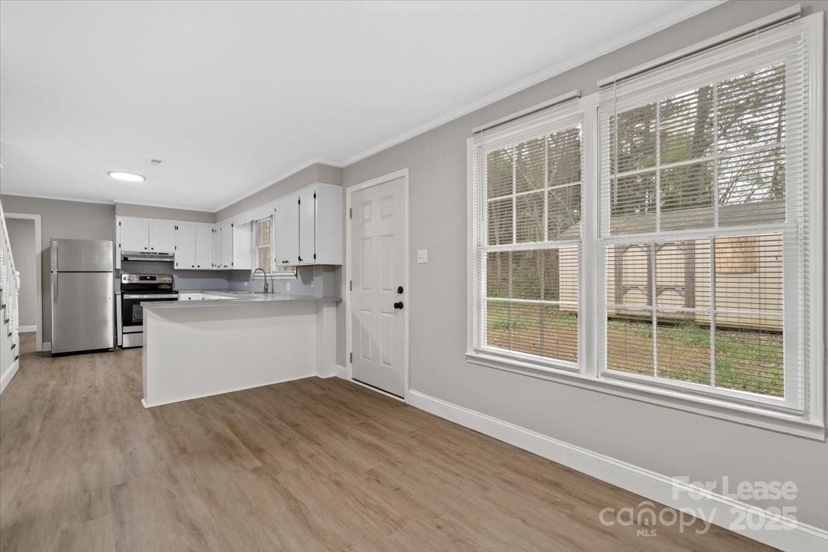 2022 Old Oakland Circle - Photo 4 of 16