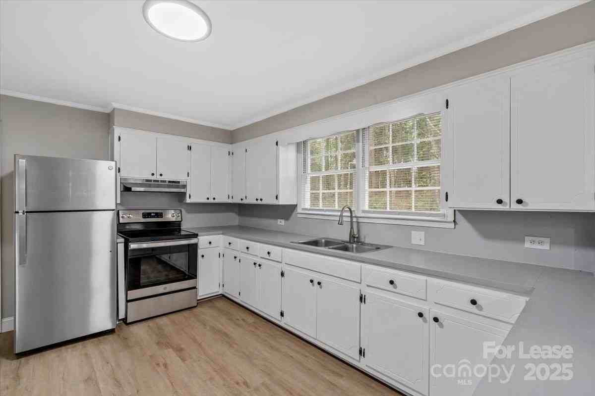 2022 Old Oakland Circle - Photo 6 of 16