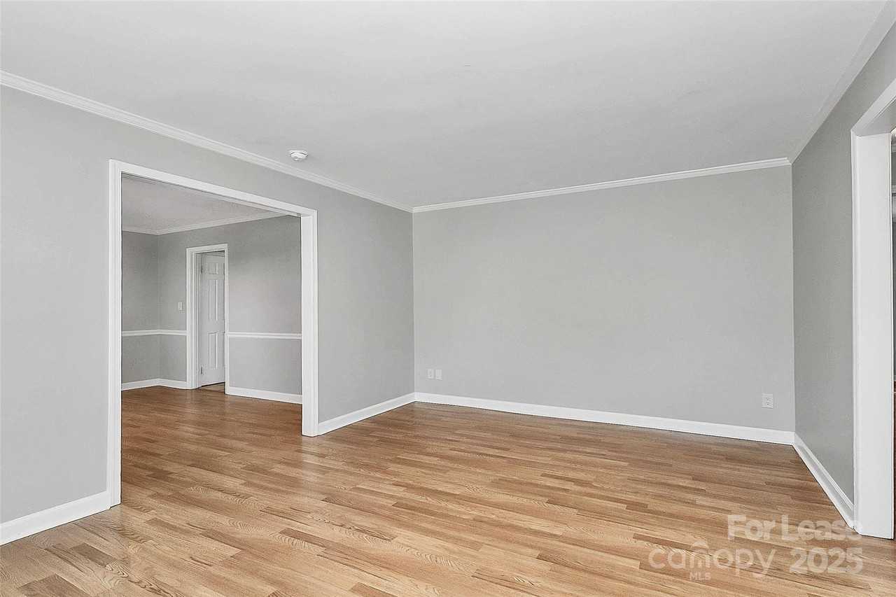 7401 Quail Ridge Dr - Photo 3 of 29