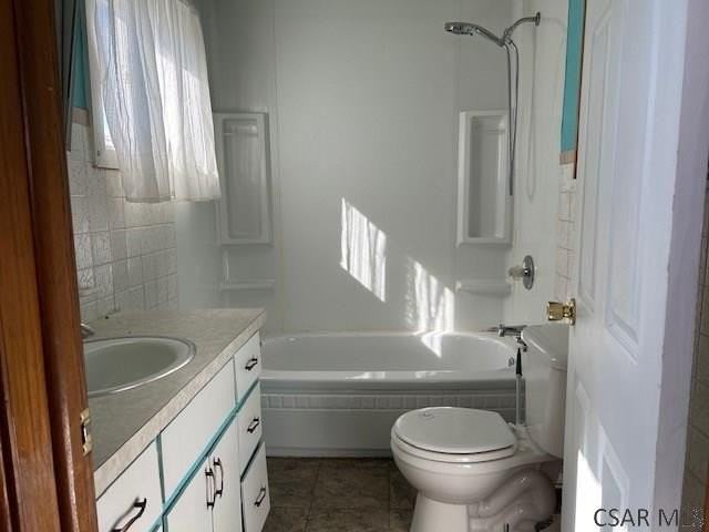 532 1st St - Photo 4 of 7