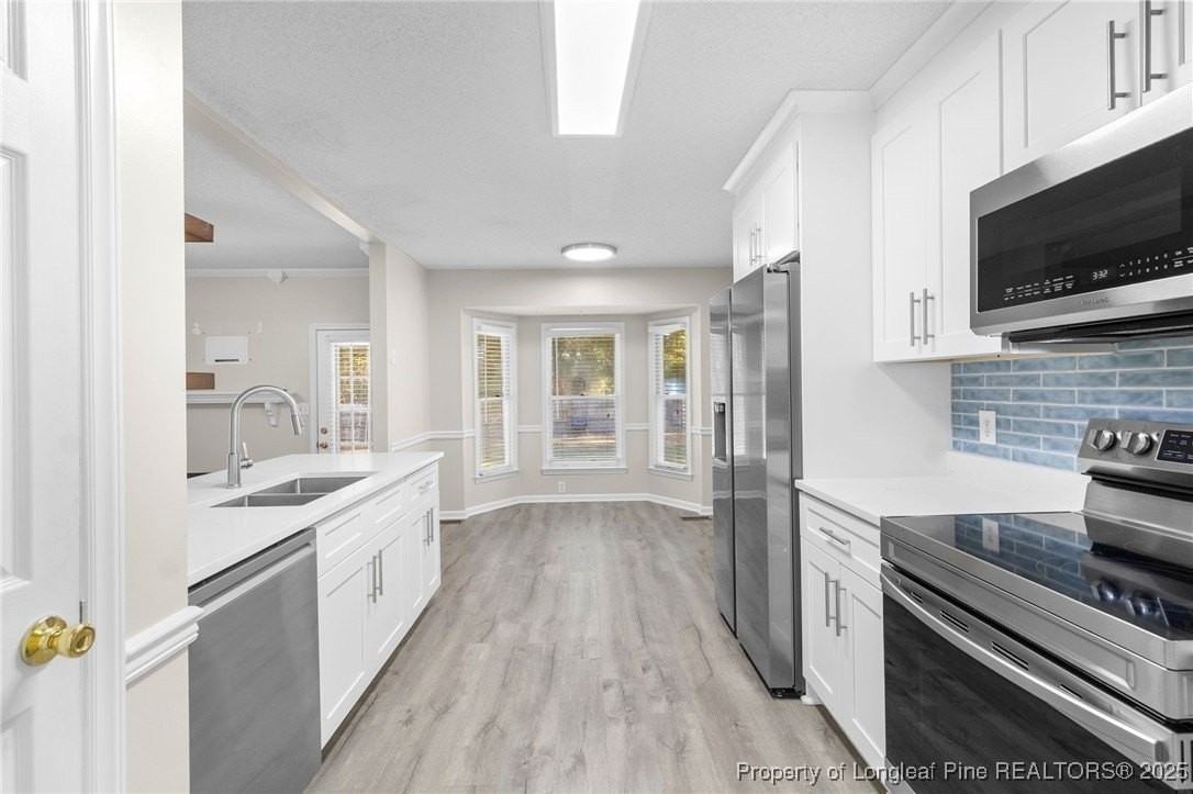 2713 Leabrook Dr - Photo 7 of 34