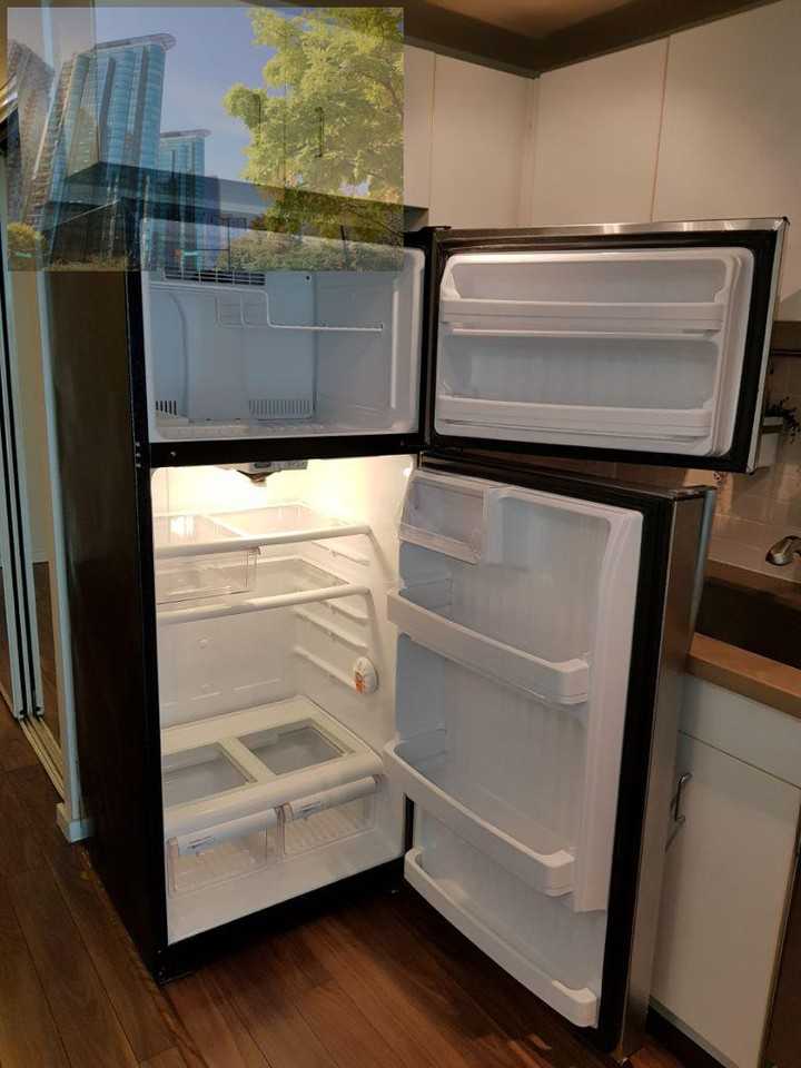 Harbourside Park Towers - Photo 2 of 20