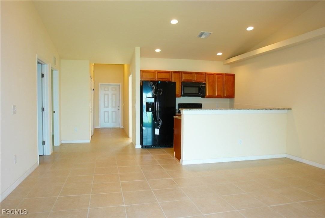 530 Se 5th Ave - Photo 4 of 28