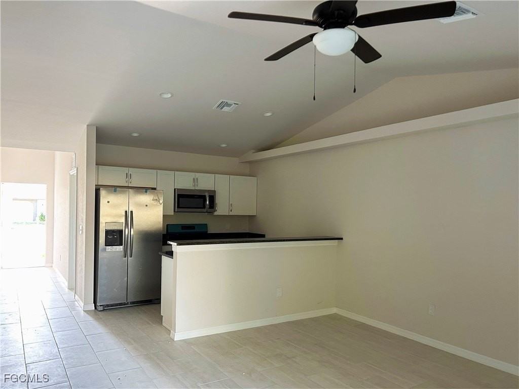 1223 Sw 16th Ter - Photo 2 of 9