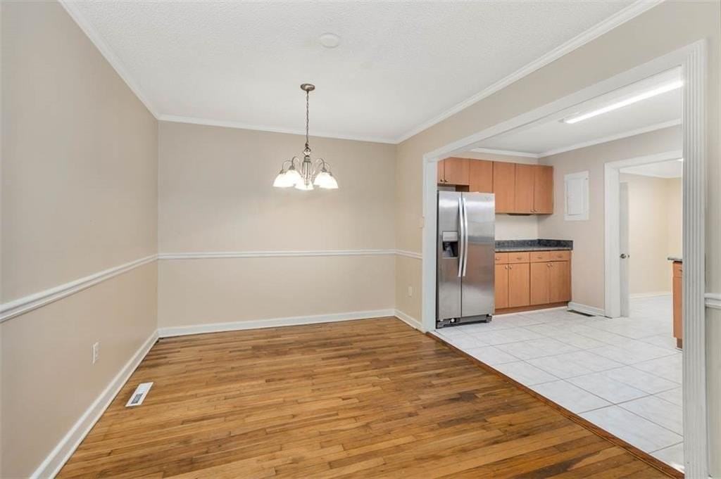 2908 Mimosa Rd - Photo 4 of 24