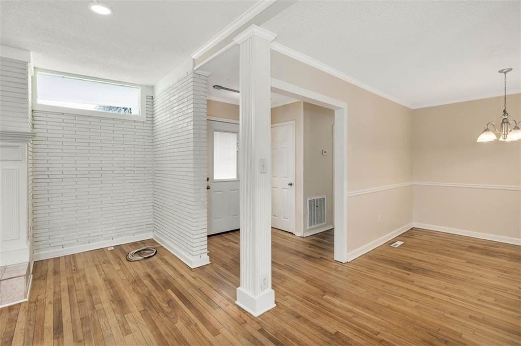 2908 Mimosa Rd - Photo 5 of 24