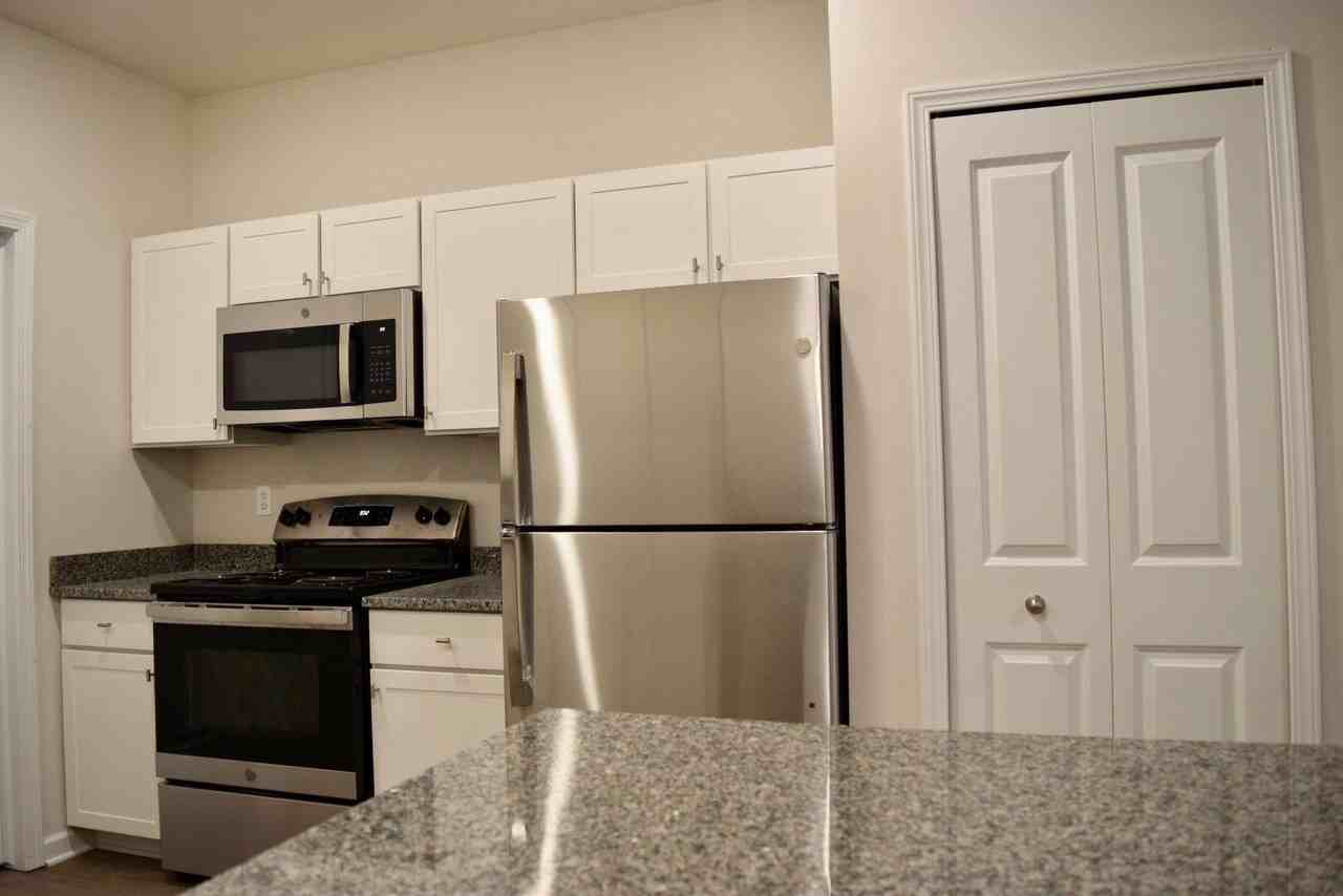 29330 Towne Center Cir Unit 02-23abf #02-23ABF - Photo 7 of 9