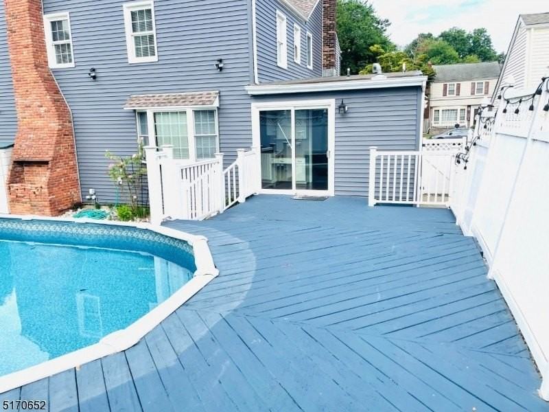 57 Russell Ave - Photo 4 of 18