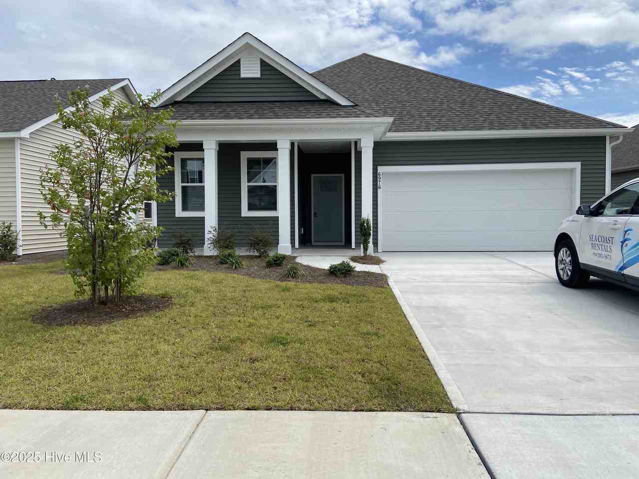 6976 Sasparilla Dr - Photo 3 of 45