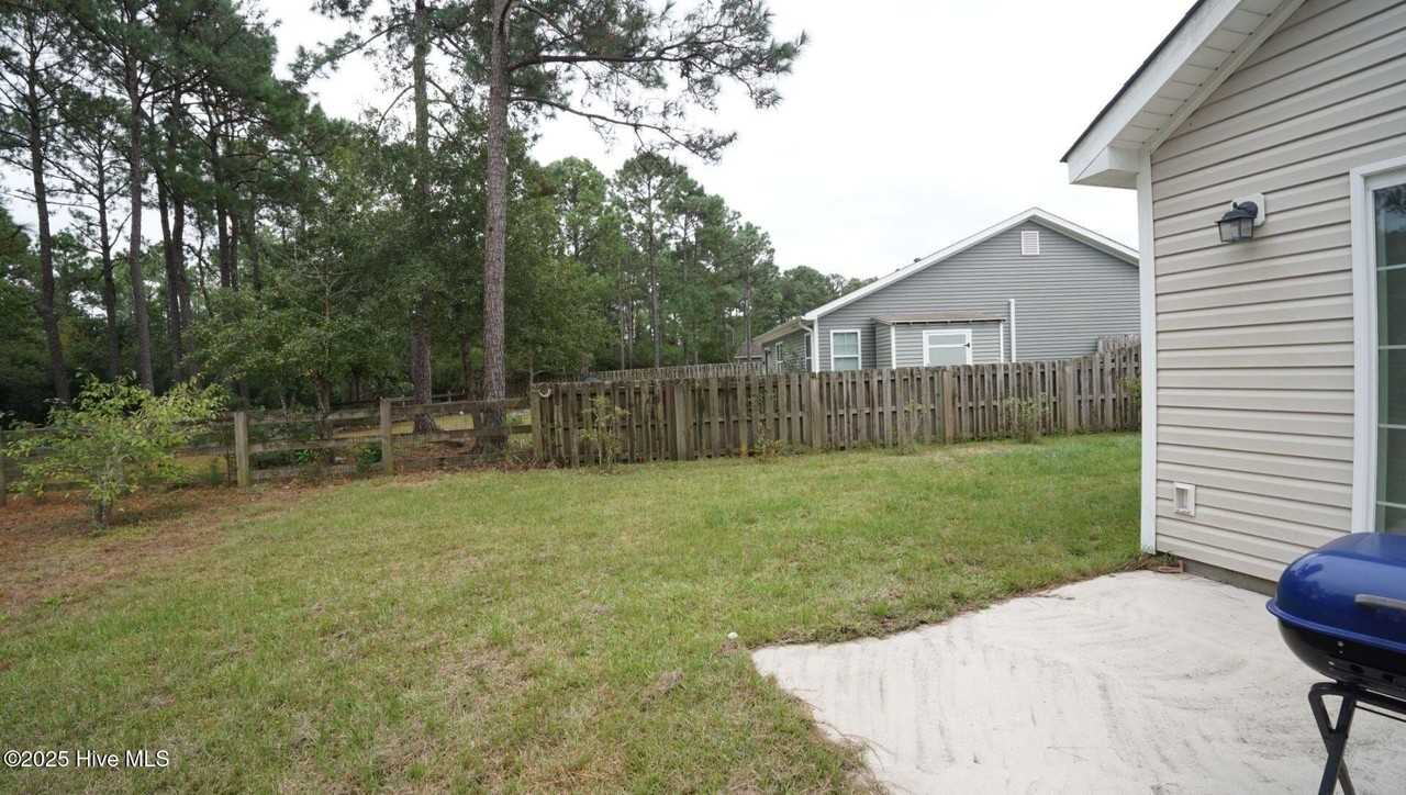 412 Ridgeway Drive - Photo 5 of 32