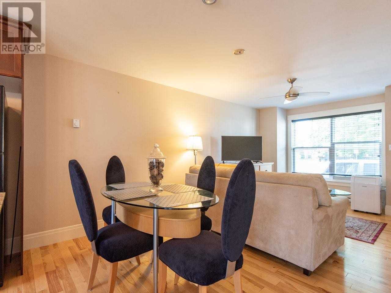 320 Queen St #A - Photo 6 of 21