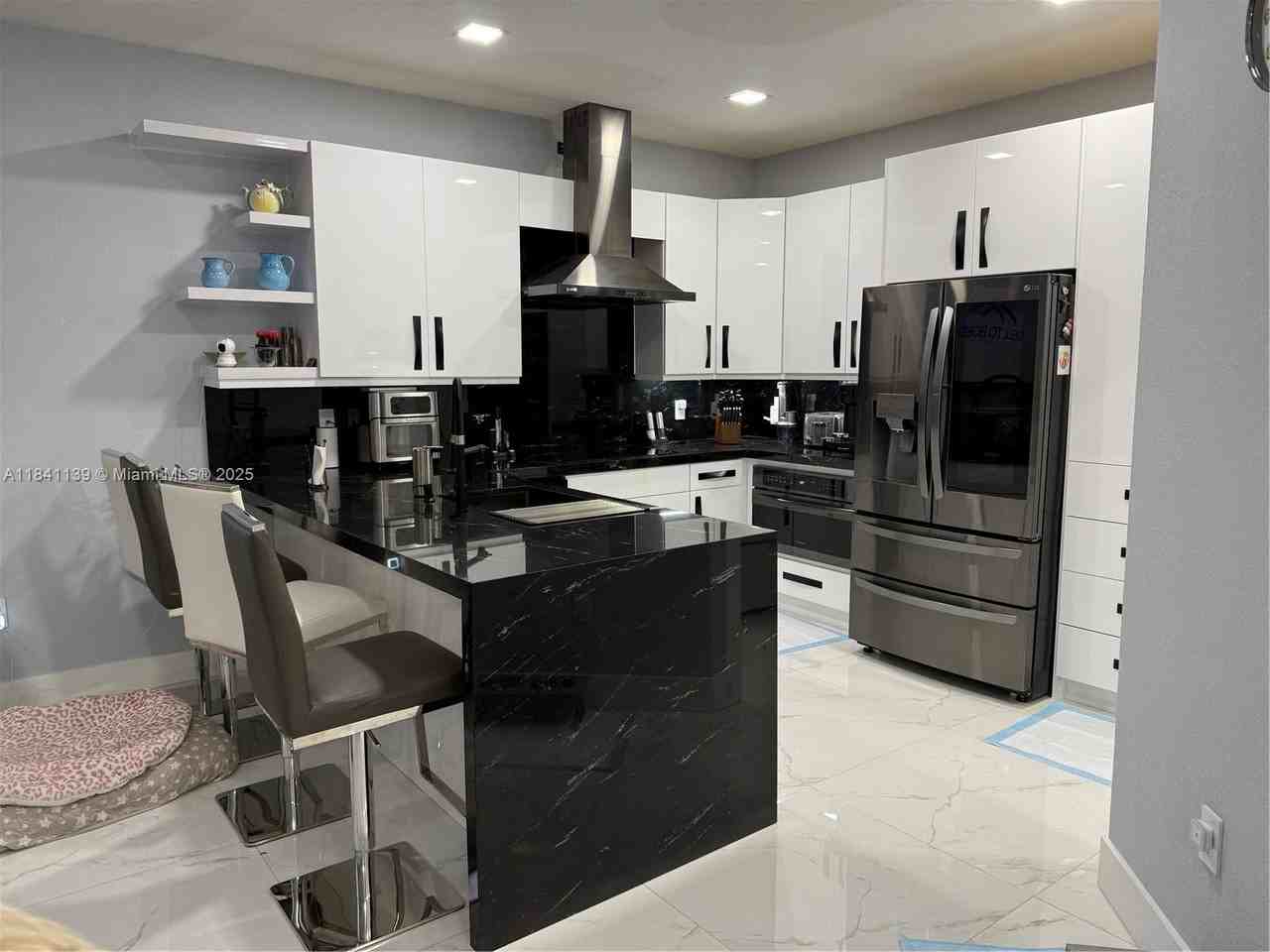 11300 Sw 236th Ln - Photo 3 of 8