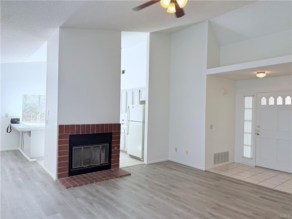 39330 Gainsborough Dr - Photo 7 of 8