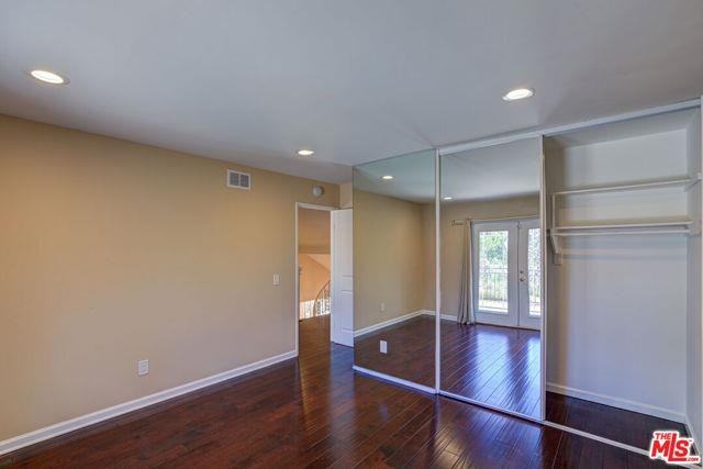 4041 Alonzo Ave - Photo 4 of 8