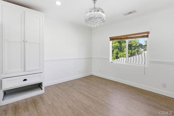 5048 Hesperia Ave - Photo 3 of 8