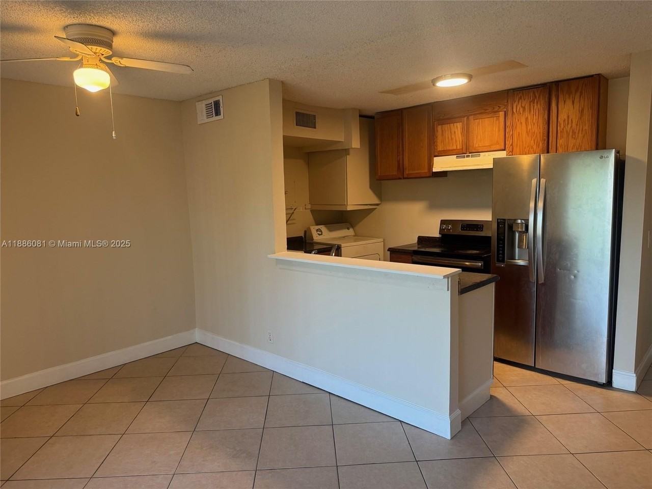 4519 Treehouse Ln #G - Photo 3 of 14