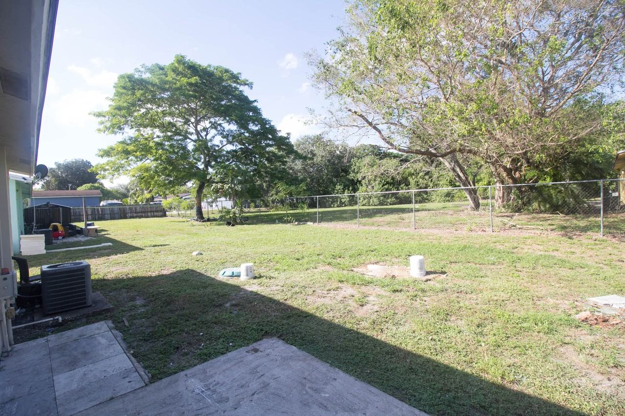 4563 Coconut Road - Photo 5 of 15