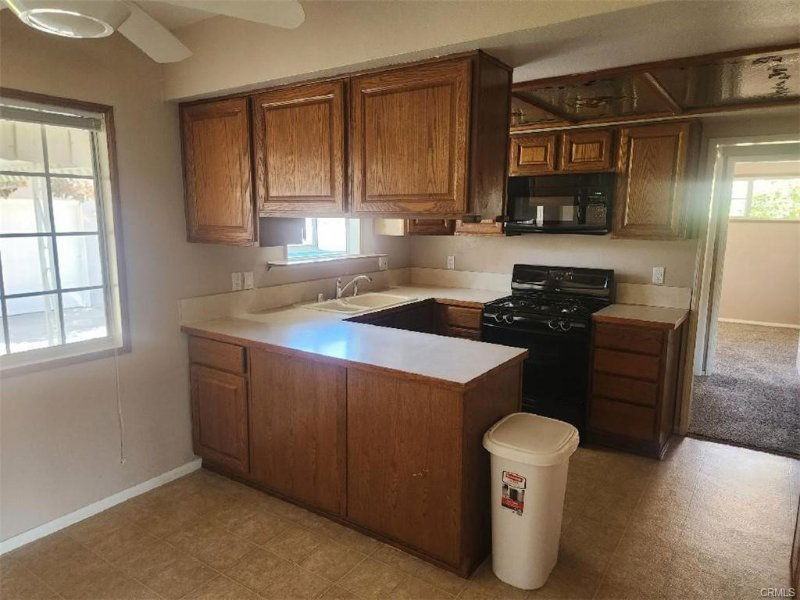 11171 Midway Dr - Photo 2 of 8