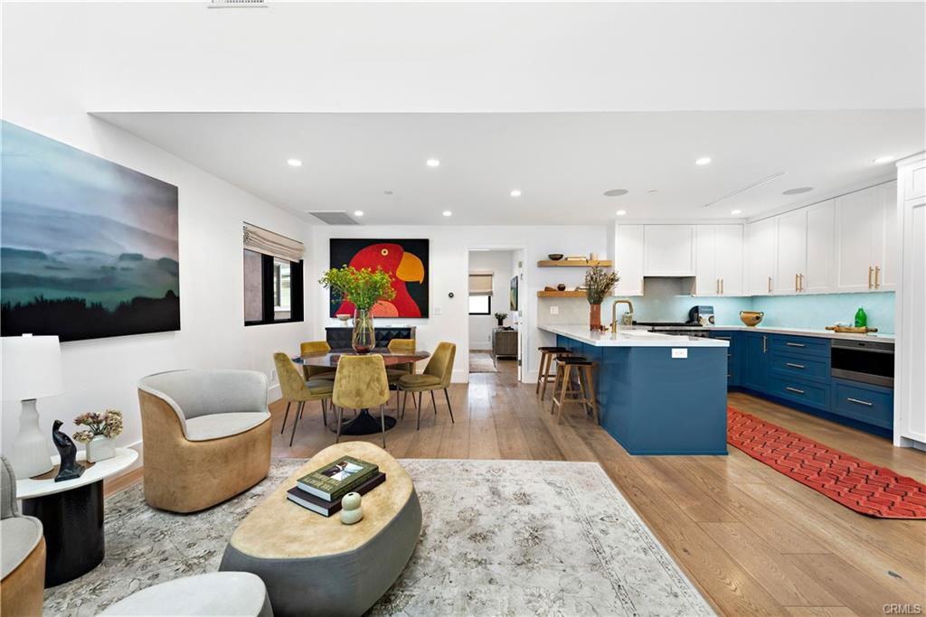 616 1/2 Acacia Ave - Photo 7 of 8