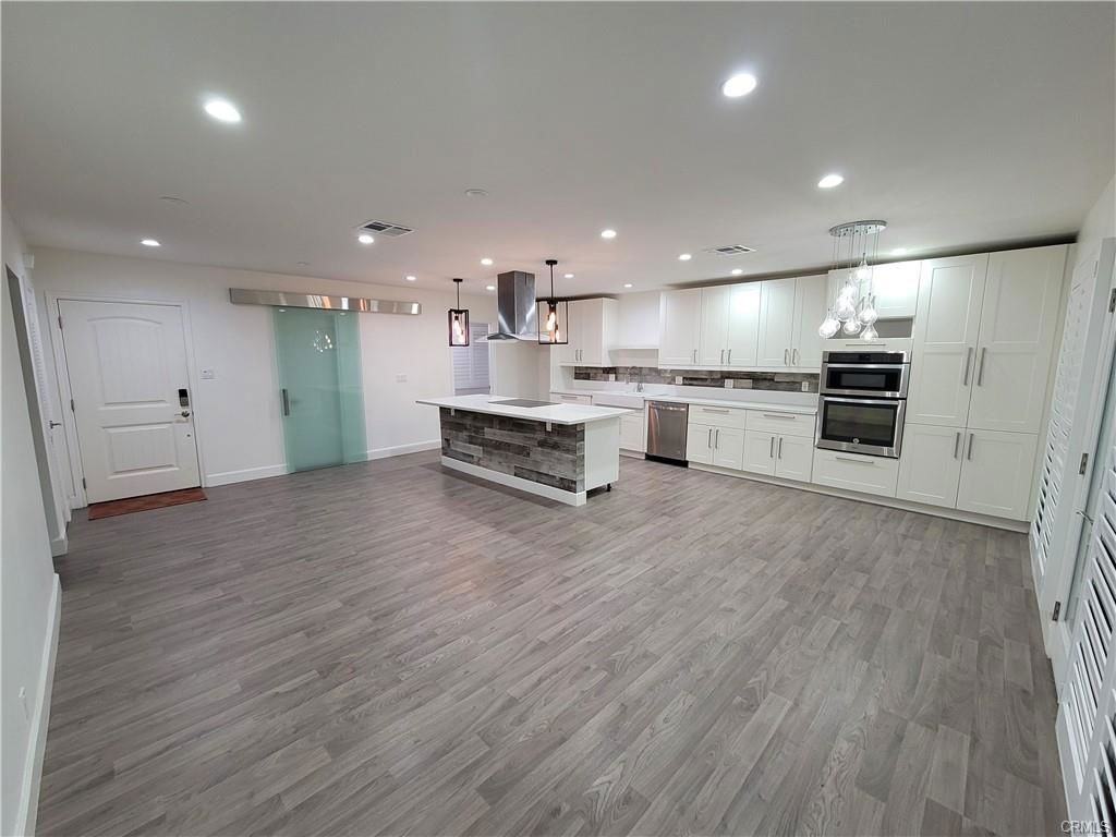 8011 Sterling Dr - Photo 4 of 8