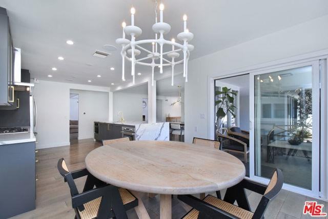 4678 White Oak Ave - Photo 5 of 8