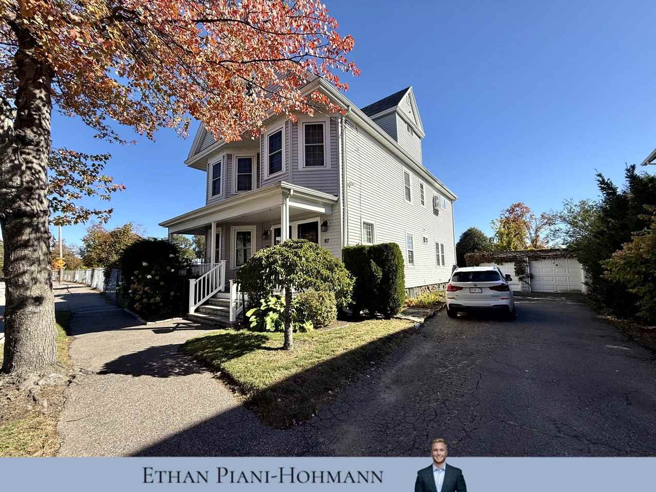 89 Grove St - Photo 3 of 8