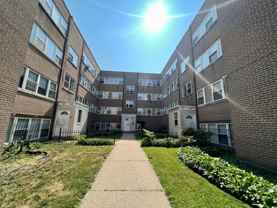 6021 North Fairfield Avenue #2E - Photo 1 of 1