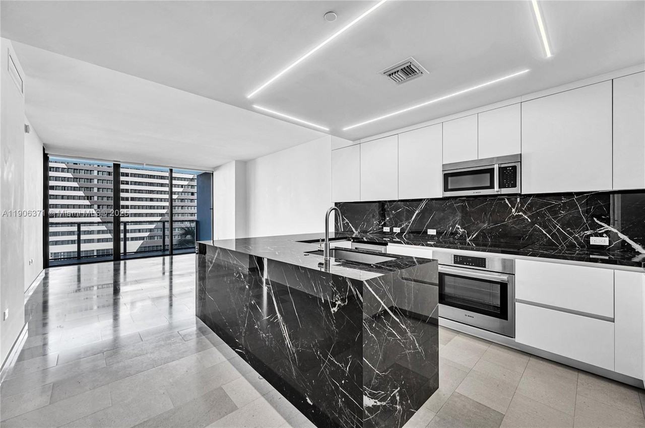 SE 7th St & S Miami Ave - Photo 2 of 35