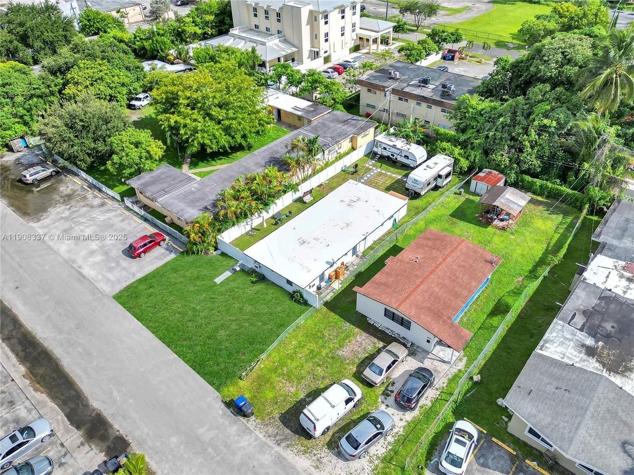 6036 Polk St #4 - Photo 2 of 26