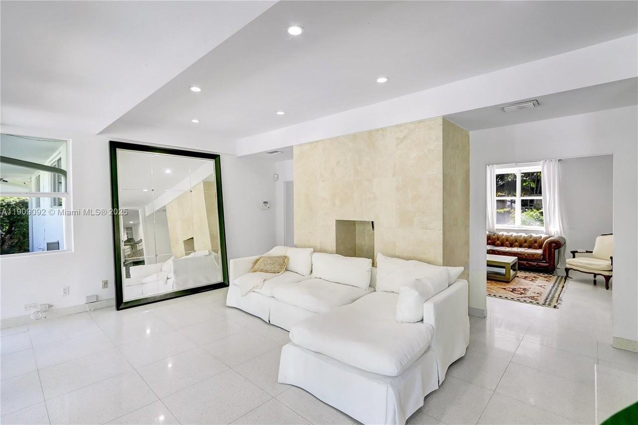 1125 Northeast 91st Terrace - Photo 7 of 24