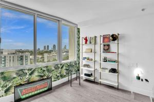 featured image of 1100 West Avenue #1019
