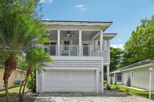 3228 Se 3rd Dr - Photo 1 of 1