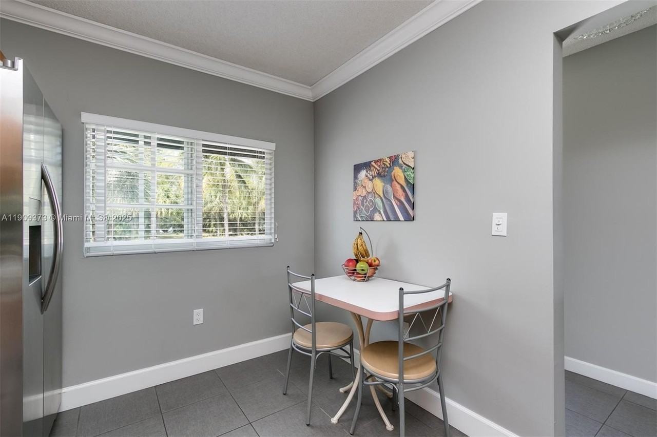 4020 Crystal Lake Dr #209 - Photo 4 of 27