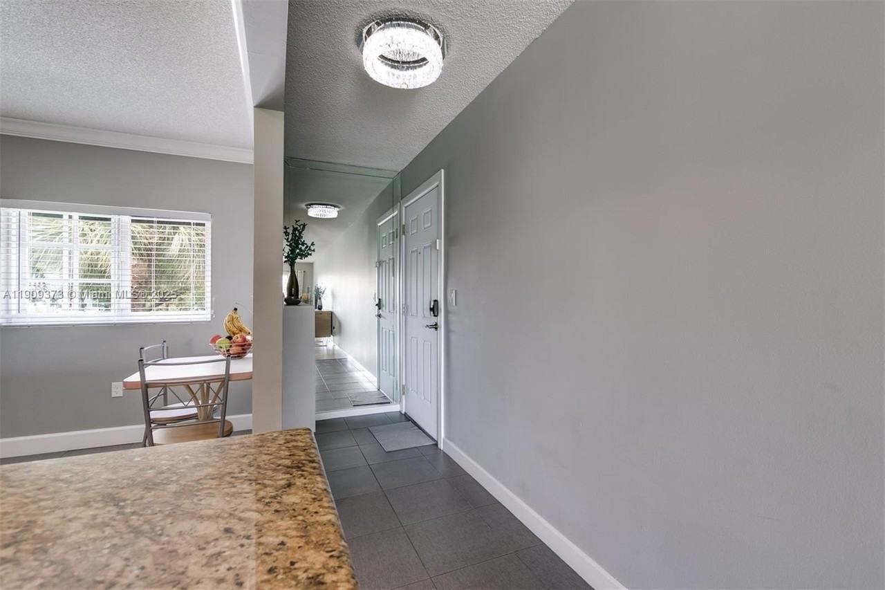 4020 Crystal Lake Dr #209 - Photo 5 of 27