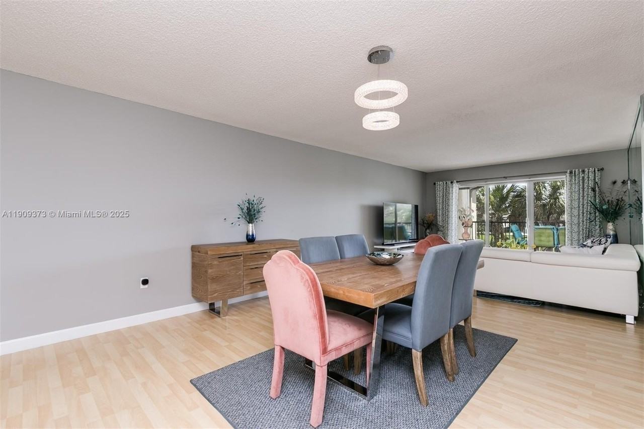 4020 Crystal Lake Dr #209 - Photo 7 of 27